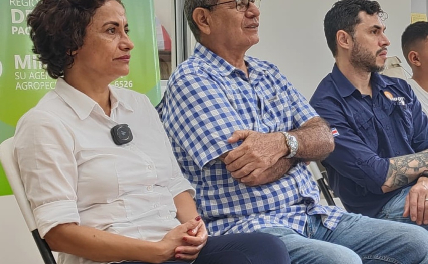 Yorleny León Presidenta Ejecutiva IMAS, Jorge Loría Consejo Directivo IMAS, Luis Felipe Barrantes Director Desarrollo Social