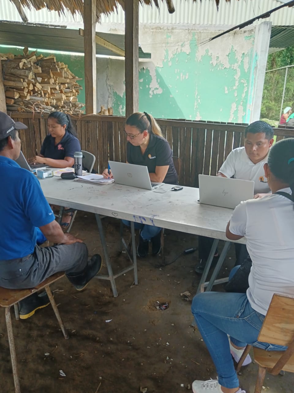 Atención personal IMAS en territorio Indígena