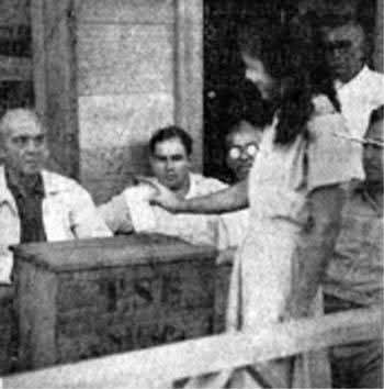 Imagen primer voto femenino