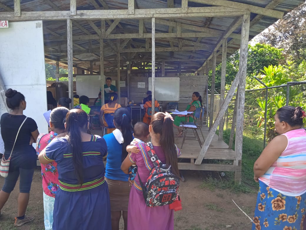 Atención de poblacion indígena en Punta Burica, Región Brunca.