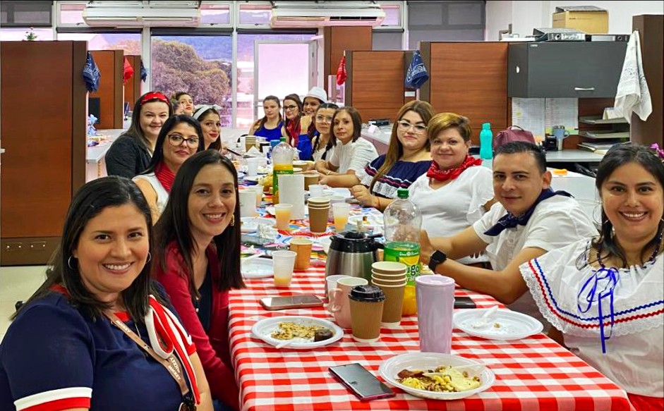 Imagen de conmemoración de la independencia en IMAS