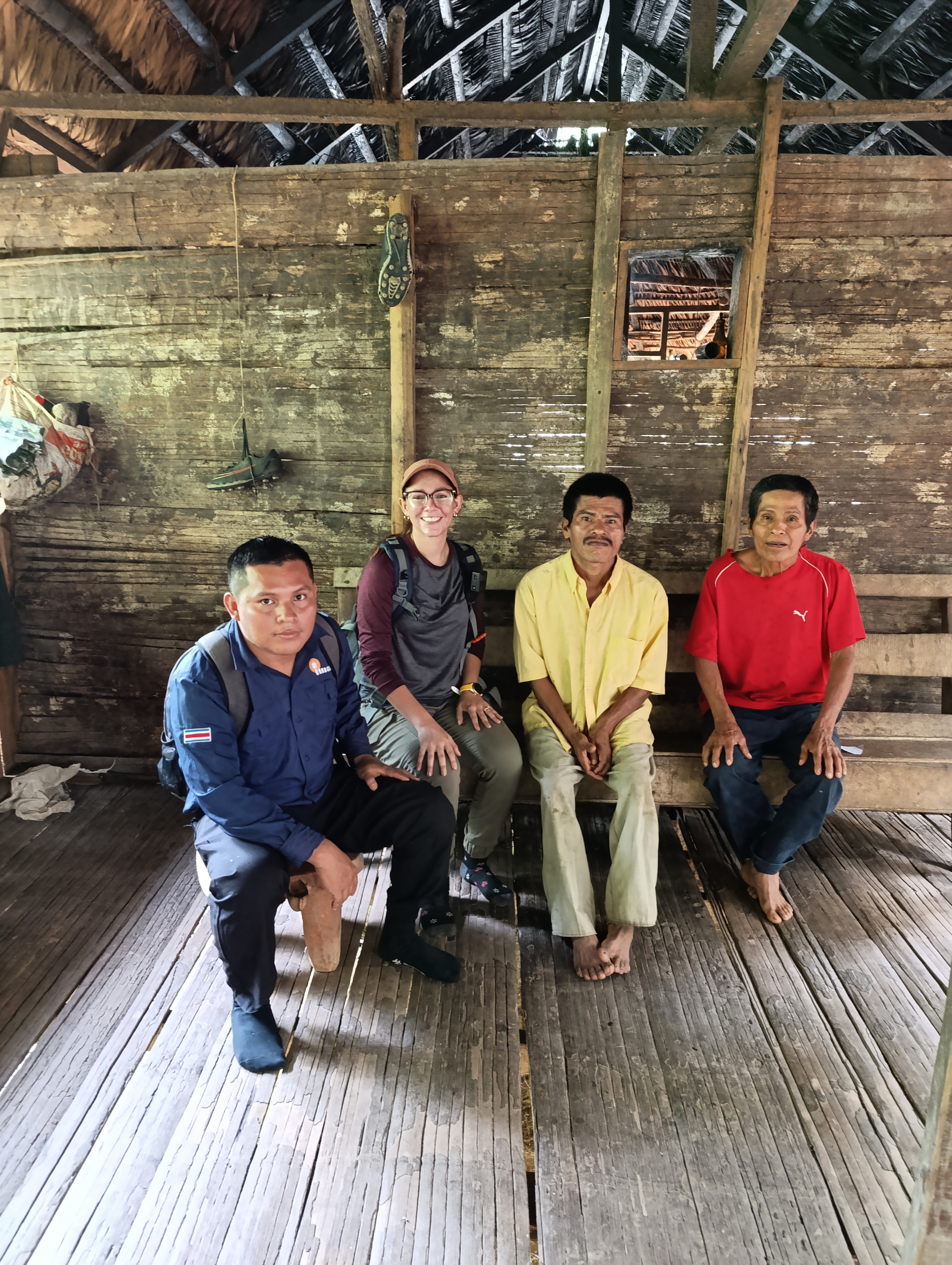 Imagen de un hogar en Alto Lari, camino a Duriñak.