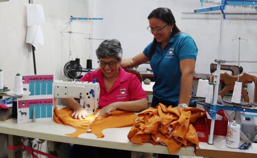 en la foto persona emprendedora beneficiada con el modelo IMAS IMpulsa