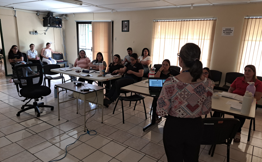 Imagen de la capacitación impartida por la COLOSAM.