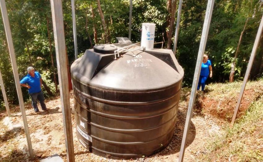 En la fotografía se muestra el tanque de almacenamiento de agua en Caspirola.