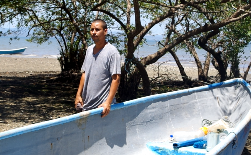 Deiler Jiménez, pescador beneficiario del Subsidio de veda, iniciativa que se da por un trabajo conjunto del IMAS e INCOPESCA. 