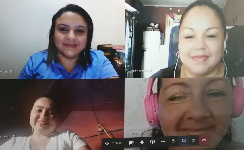 Participantas en graduación virtual Programa Avanzamos Mujeres