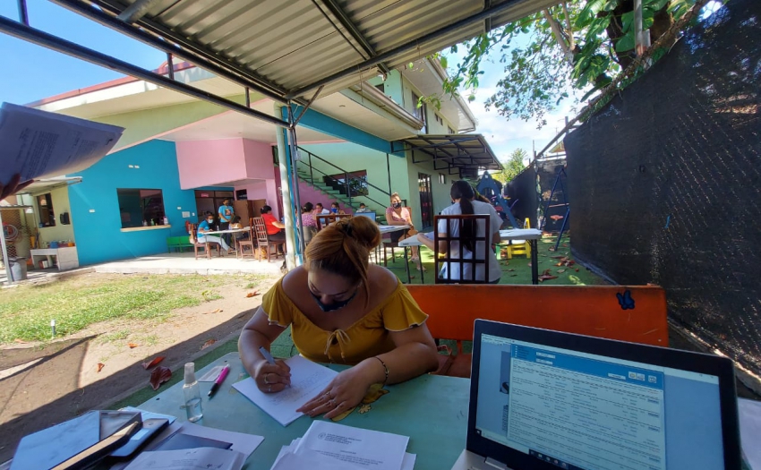 Personal del IMAS da atención en la región Pacífico Central