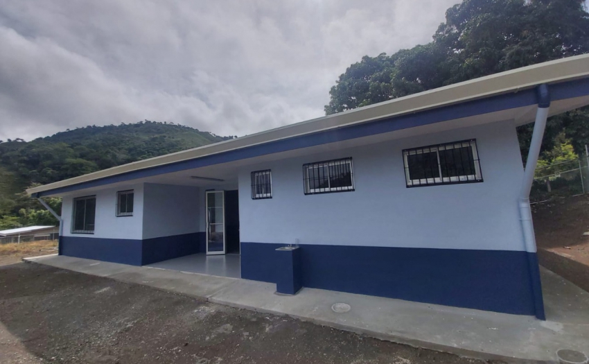 Imagen del centro de salud. 486 personas de Santa Lucía de Chánguena con acceso a servicios de salud en nuevas instalaciones