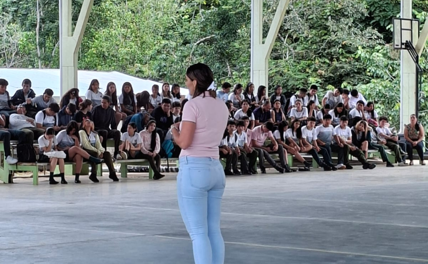 Departamento Socioeducativo y Oficina IMAS San Carlos II Feria de Oportunidades Educativas en el Liceo Francisco Amighetti Herrera