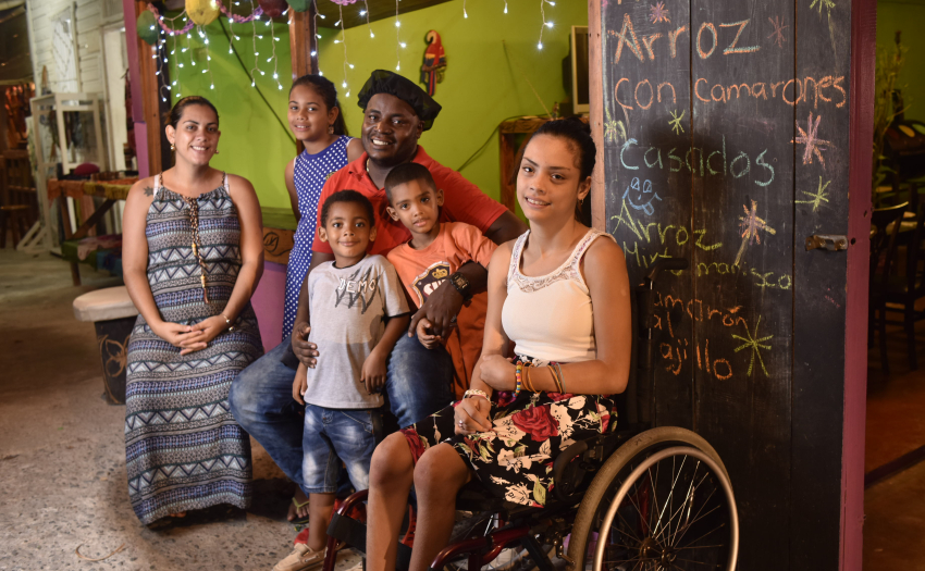 Familia de Limón apoyada por el IMAS. 